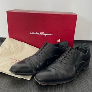 Beautiful Salvatore Ferragamo black dress shoes